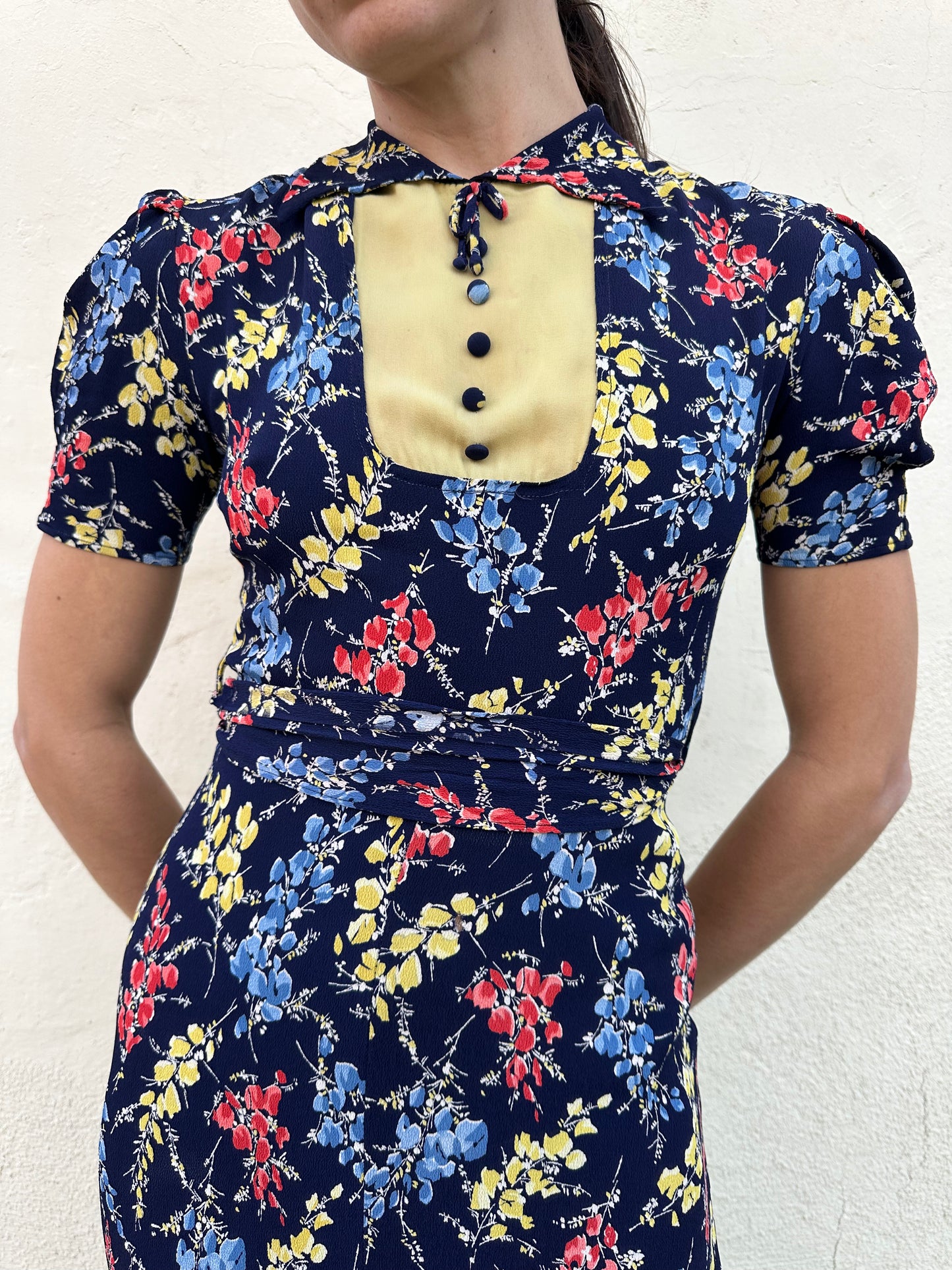 Antique Vintage - 1940s Navy Floral Dress
